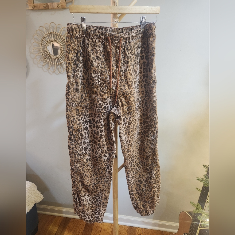 Anthropologie Pilcro The Cottage Corduroy Leopard Print Women's Pants Joggers M - Picture 5 of 10